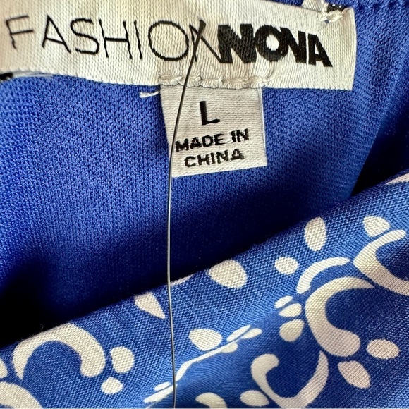 NEW FashionNova Bohemian Jumpsuit Blue White size L - Picture 6 of 8